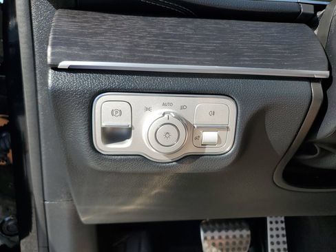 Used 2025 Mercedes-Benz GLS 450 4MATIC image 30