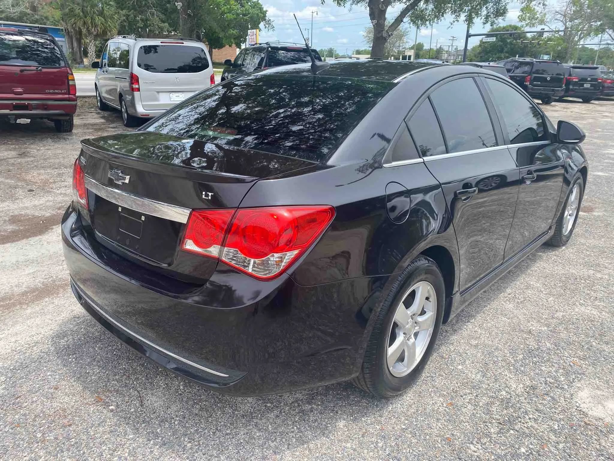 Used 2014 Chevrolet Cruze LT w/ All-Star Edition FWD image 4