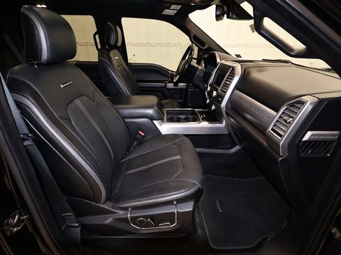 Used 2017 Ford F250 Platinum w/ Platinum Ultimate Package image 21