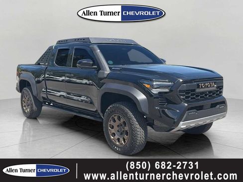 Used 2025 Toyota Tacoma 4x4 Double Cab Hybrid image 1