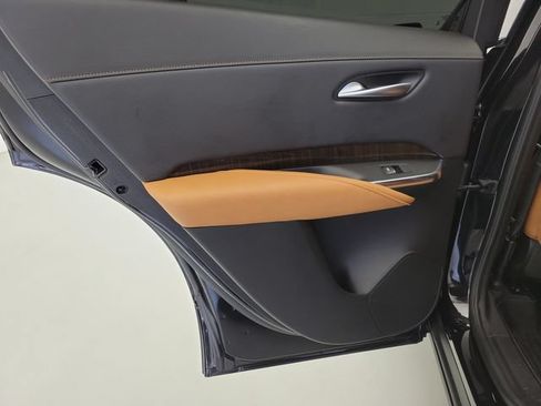 Used 2023 Cadillac XT4 Sport FWD image 16