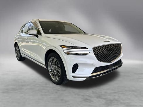 Used 2025 Genesis GV70 2.5T AWD/4WD image 2