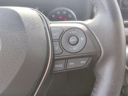Used 2022 Toyota RAV4 XLE Premium FWD image 20