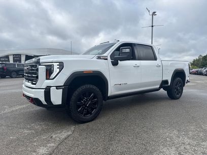 Used 2025 GMC Sierra 2500 AT4 w/ AT4 Premium Plus Package