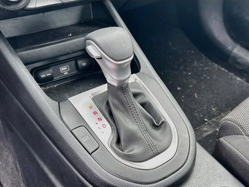 Certified 2024 Kia Forte LXS w/ LXS Technology Package FWD image 20