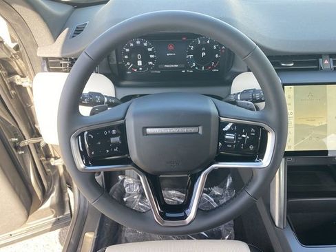 Used 2025 Land Rover Discovery Sport Dynamic SE AWD/4WD image 7