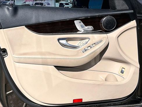 Used 2017 Mercedes-Benz C 300 Sedan image 13