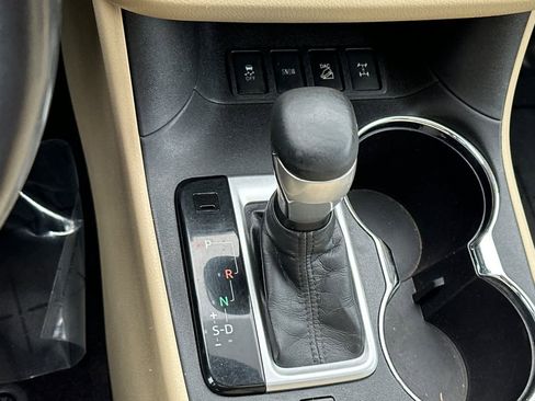 Used 2015 Toyota Highlander XLE image 23