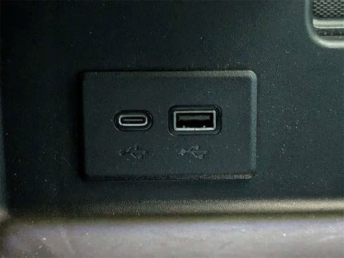 Used 2025 GMC Sierra 1500 Elevation w/ Preferred Package image 31