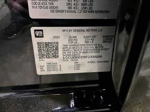 Used 2023 Chevrolet Silverado 1500 LT AWD/4WD image 31