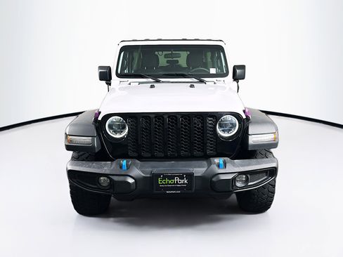 Used 2023 Jeep Wrangler Unlimited AWD/4WD image 2