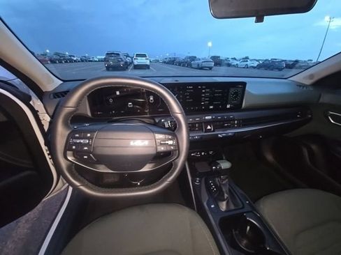 Certified 2025 Kia K4 EX FWD image 12