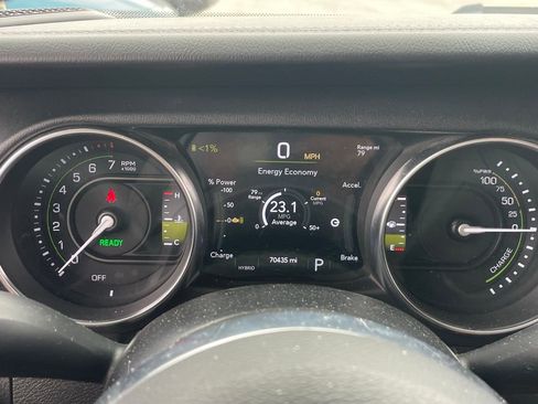 Used 2022 Jeep Wrangler Unlimited Sahara image 11