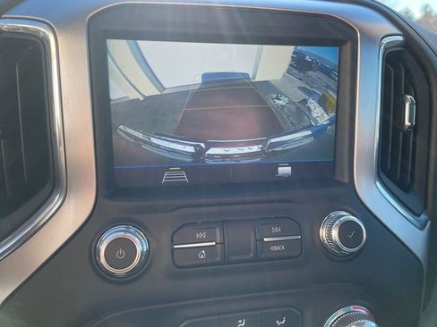 Certified 2022 GMC Sierra 2500 SLE w/ SLE Convenience Package image 33