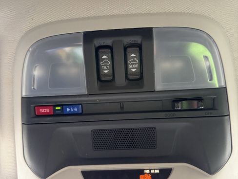 Used 2025 Subaru Crosstrek 2.5i Limited image 31