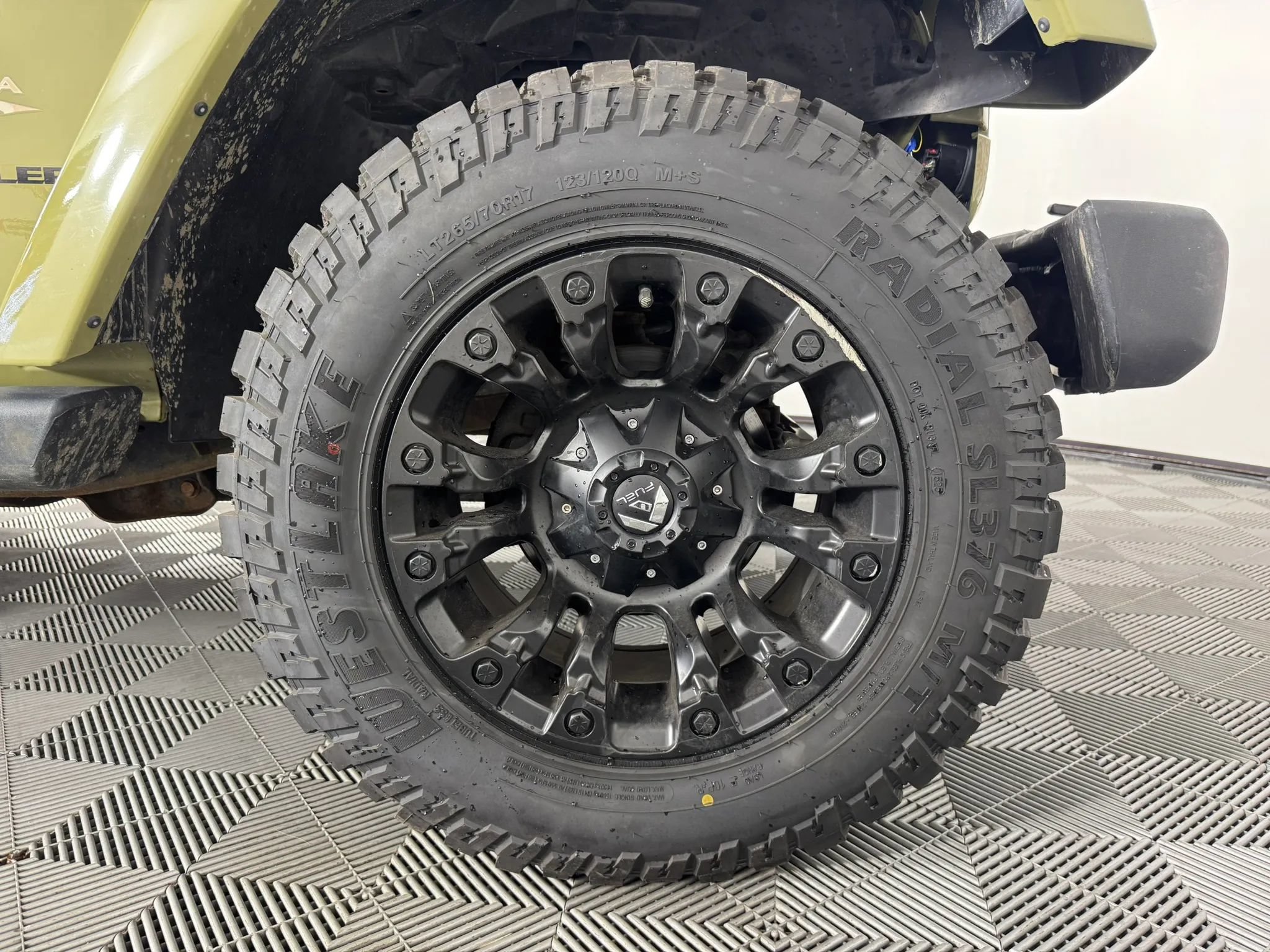 Used 2013 Jeep Wrangler Sahara w/ Connectivity Group AWD/4WD image 33