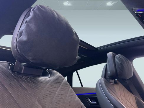 Used 2023 Mercedes-Benz EQS 580 4MATIC Sedan image 15