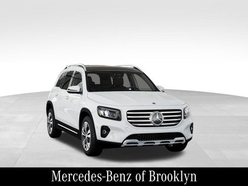 Certified 2026 Mercedes-Benz GLB 250 4MATIC image 11
