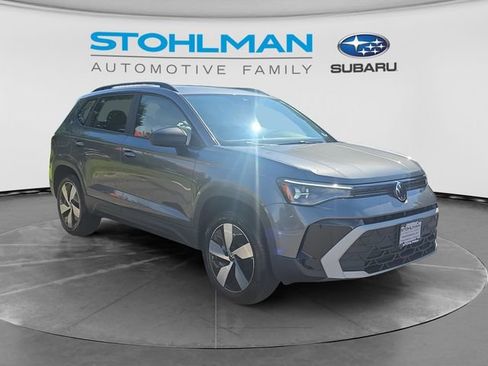 Used 2025 Volkswagen Taos S AWD/4WD image 3