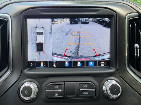 Used 2022 GMC Sierra 2500 AT4 w/ AT4 Preferred Package AWD/4WD image 24