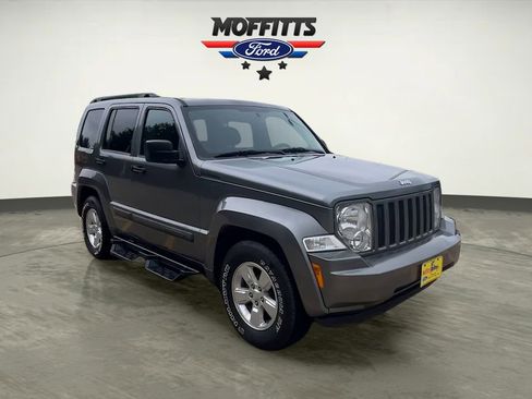 Used 2012 Jeep Liberty Sport w/ Popular Equipment Group RWD image 7
