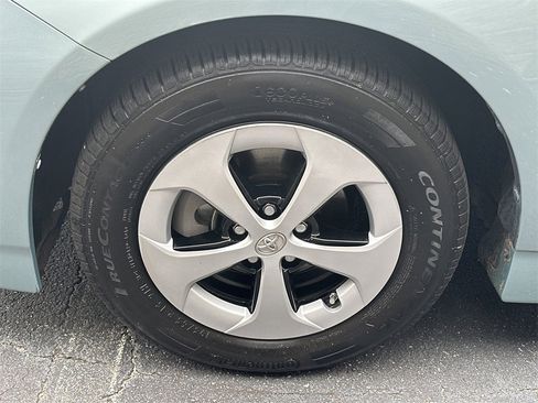 Used 2014 Toyota Prius Two image 11