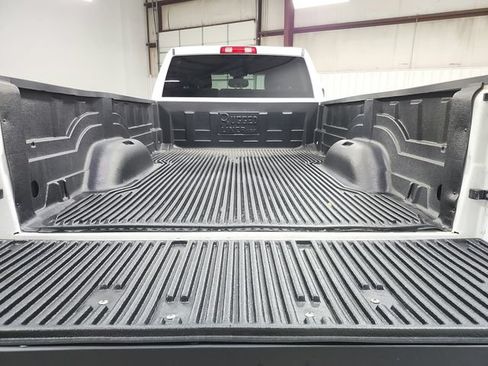 Used 2024 RAM 3500 Big Horn AWD/4WD image 41