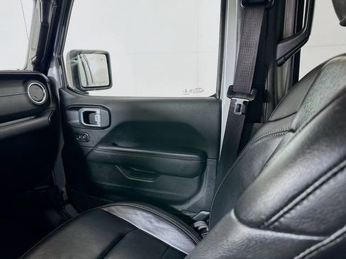 Used 2022 Jeep Wrangler Unlimited Sahara w/ Cold Weather Group image 24