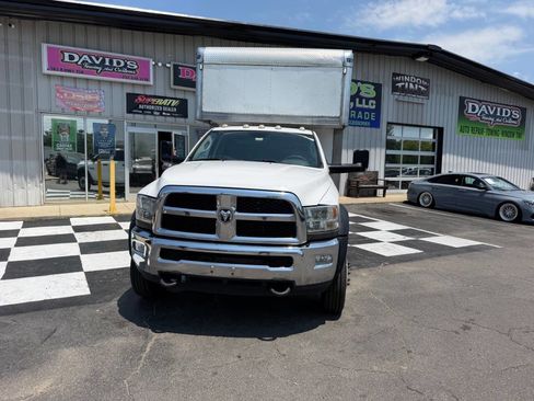 Used 2016 RAM 5500 Tradesman AWD/4WD image 3