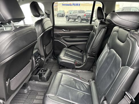 Used 2022 Jeep Grand Cherokee L Limited image 37