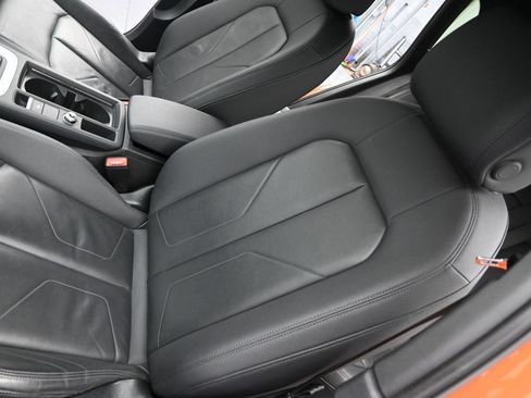 Used 2023 Audi Q3 2.0T Premium AWD/4WD image 9