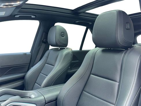 Used 2022 Mercedes-Benz GLE 350 w/ AMG Line Exterior image 39