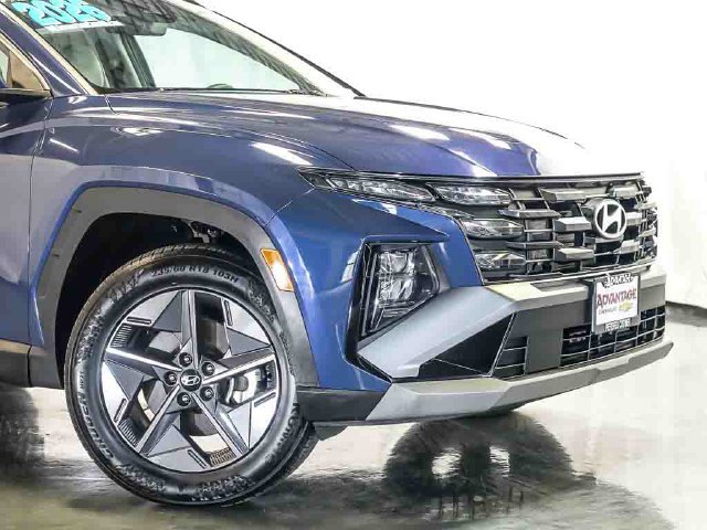 Used 2026 Hyundai Tucson SEL Plus AWD/4WD image 3