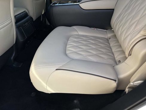 Used 2024 Nissan Armada Platinum w/ Captain's Chairs Package AWD/4WD image 14