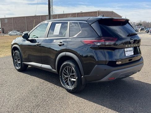 Used 2023 Nissan Rogue S image 4