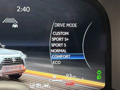 Used 2024 Lexus GX 550 AWD/4WD image 23