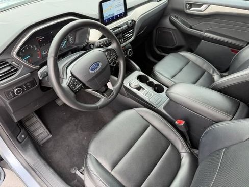 Used 2022 Ford Escape SEL FWD image 12