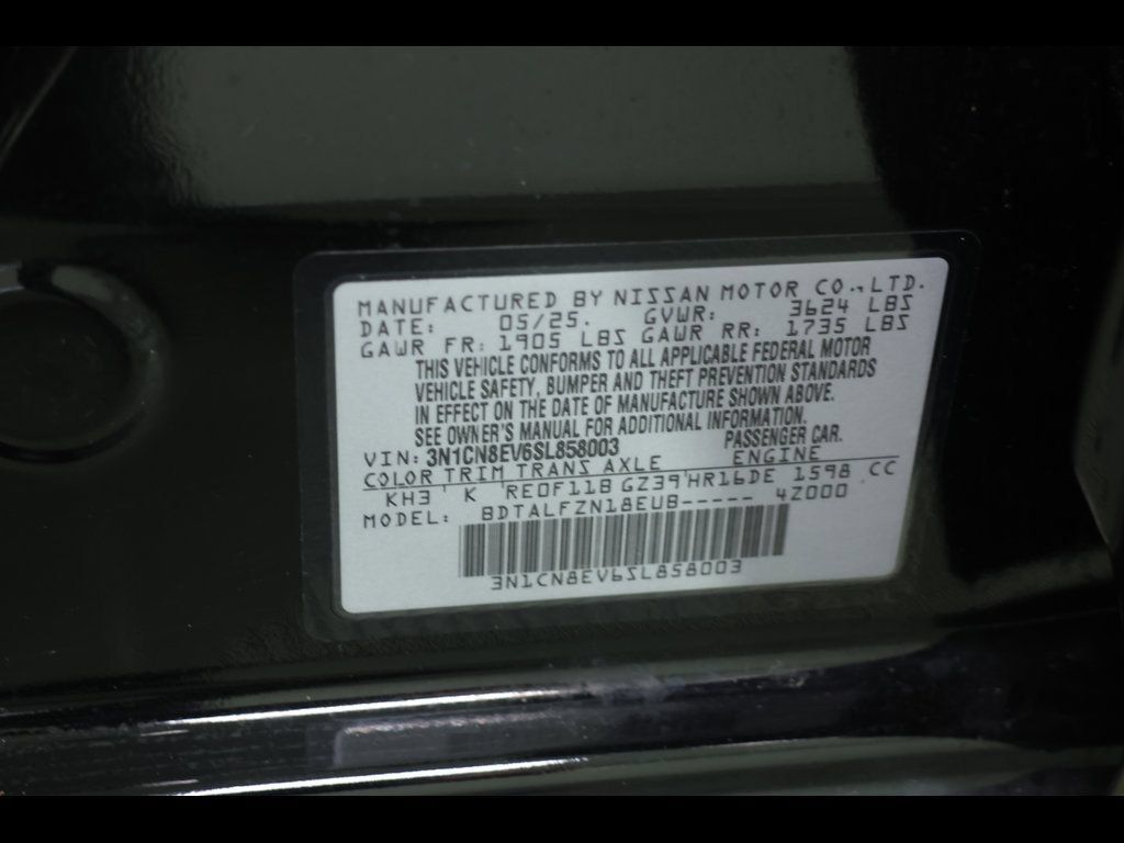 Used 2025 Nissan Versa SV FWD image 27