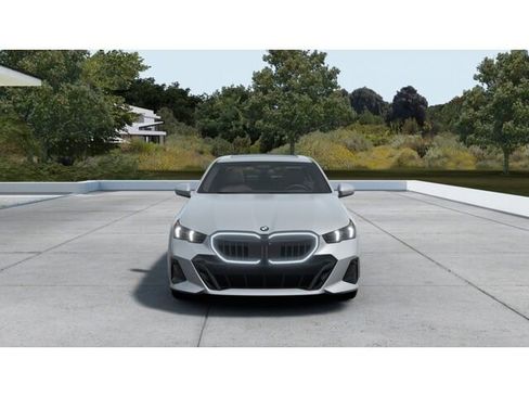 New 2027 BMW 530i xDrive AWD/4WD image 3