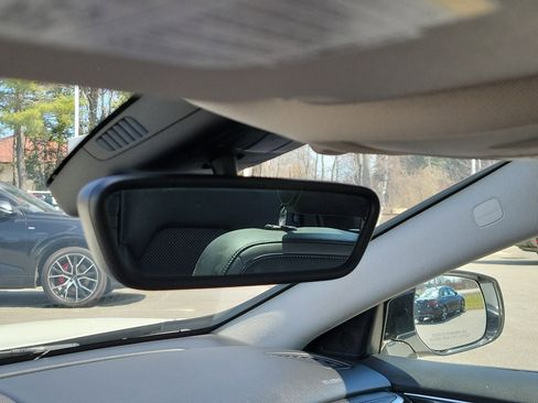 Used 2019 INFINITI QX30 Premium w/ Navigation Package AWD/4WD image 27