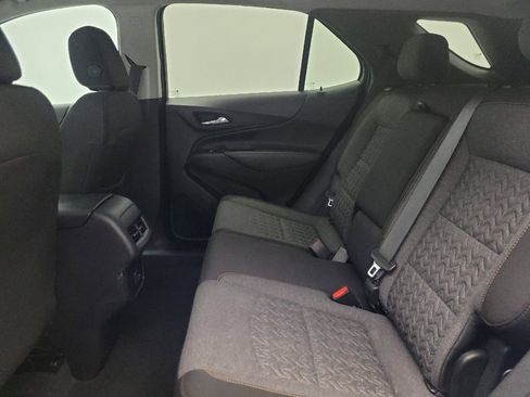 Used 2024 Chevrolet Equinox LT image 18