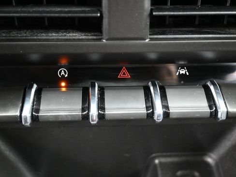 Used 2024 Chevrolet Colorado W/T image 27