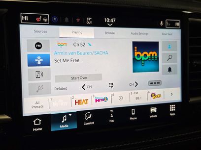 New 2026 Chrysler Pacifica Select