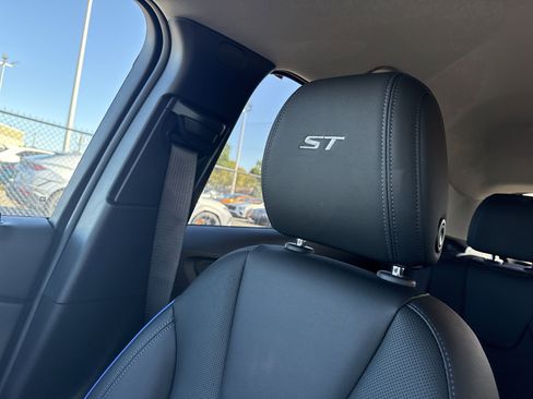 New 2026 Buick Encore GX Sport Touring w/ Comfort Package image 19