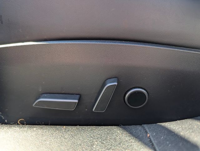 Used 2022 Tesla Model 3 Long Range AWD/4WD image 16