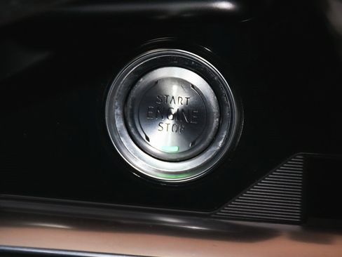 Used 2021 Chevrolet Corvette Stingray Preferred Cpe w/ 2LT image 34