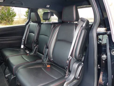 Used 2025 Honda Odyssey Sport-L image 24