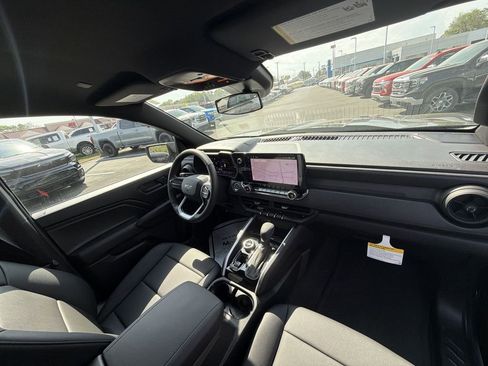 New 2026 Chevrolet Colorado Trail Boss AWD/4WD image 10