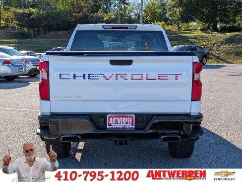 Used 2021 Chevrolet Silverado 1500 LT Trail Boss w/ Bed Protection Package image 4
