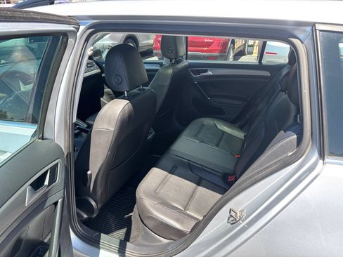 Used 2016 Volkswagen Golf SE FWD image 9